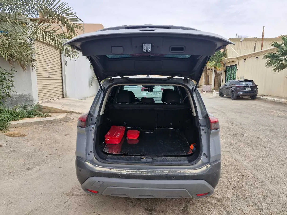 Car image 20