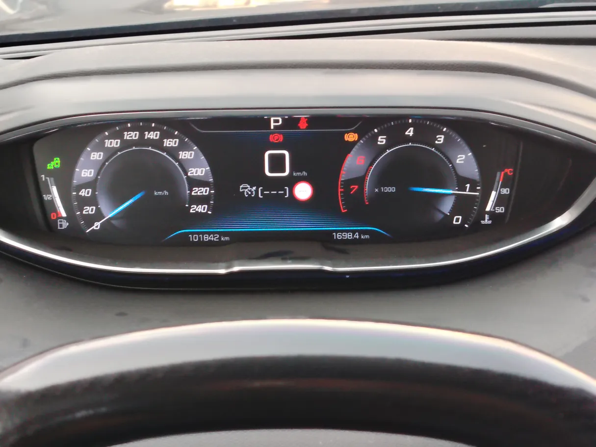 Car image 23
