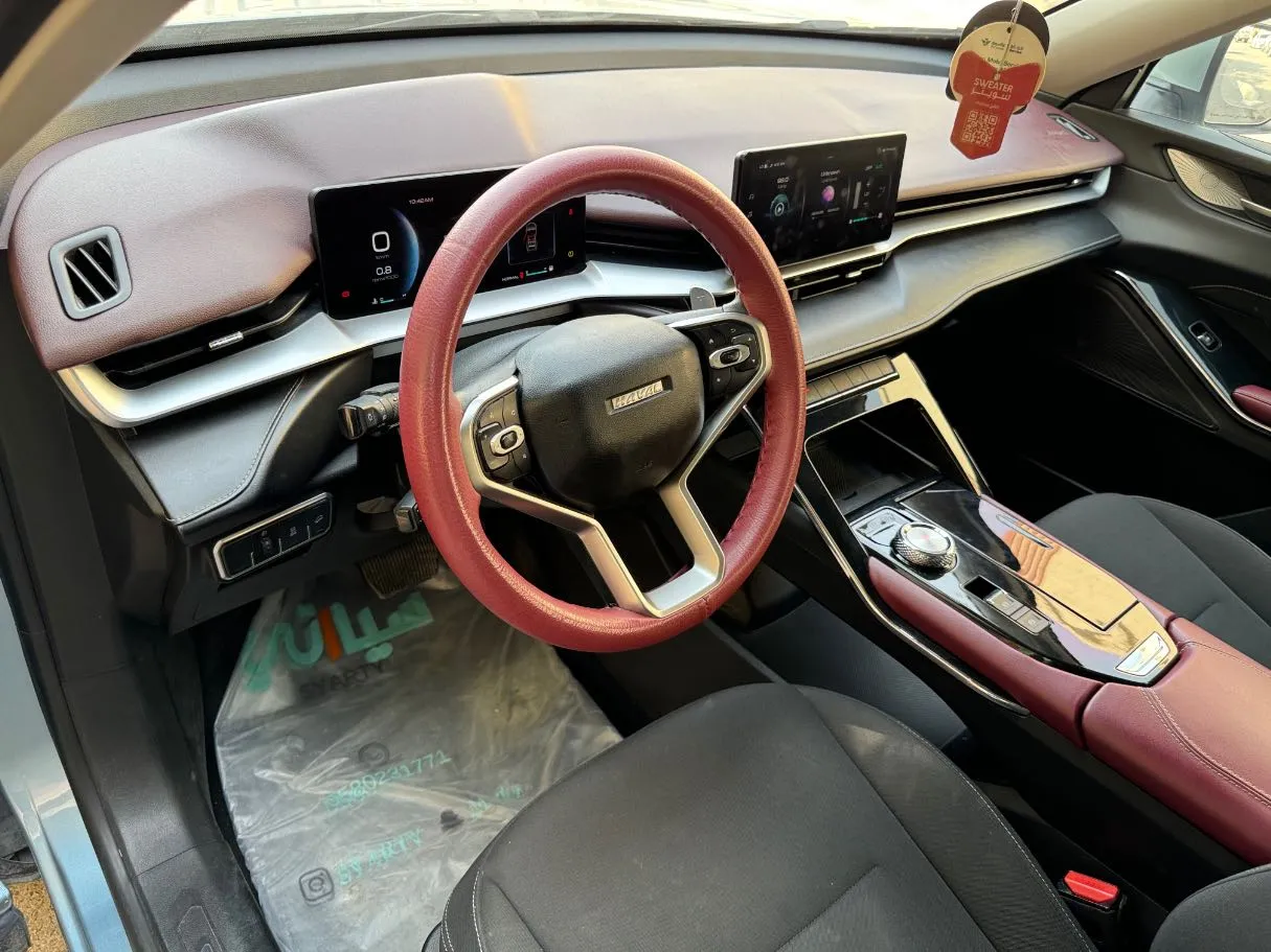 Car image 10
