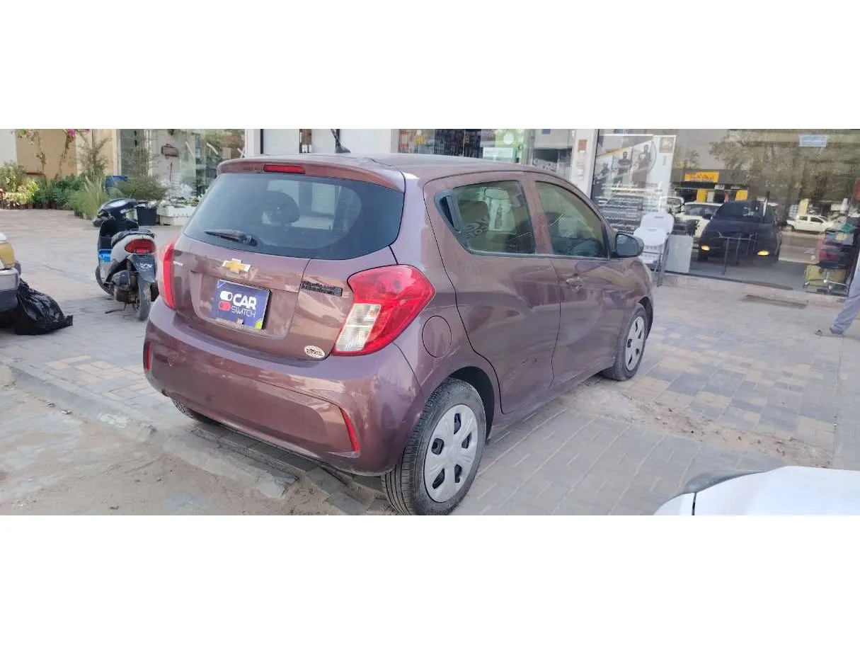 Car image 5