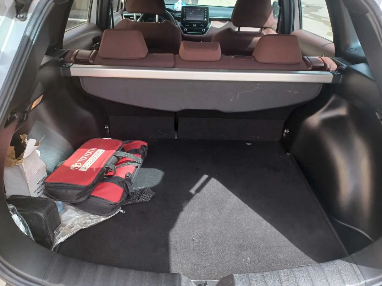 Car image 21