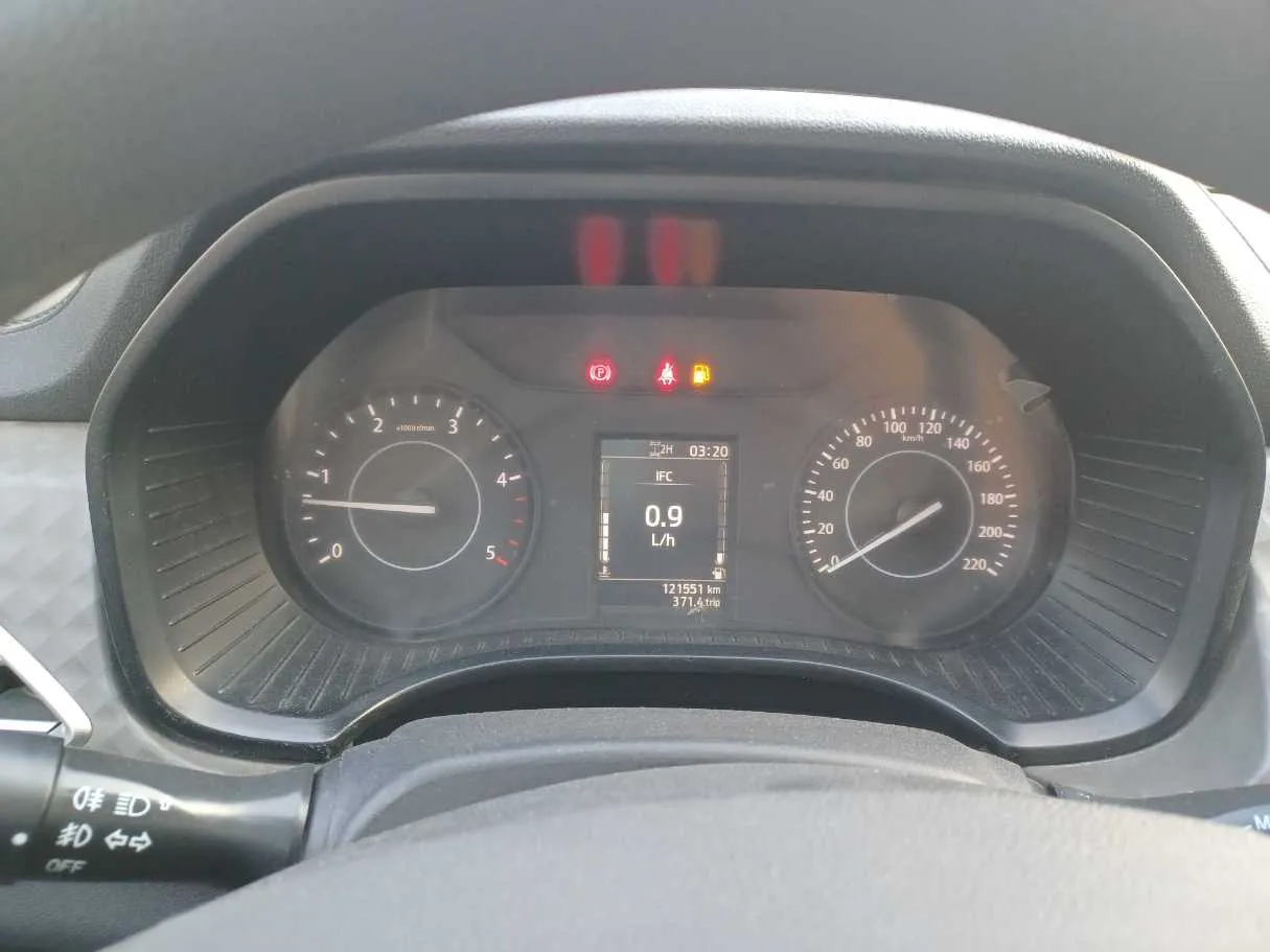 Car image 16