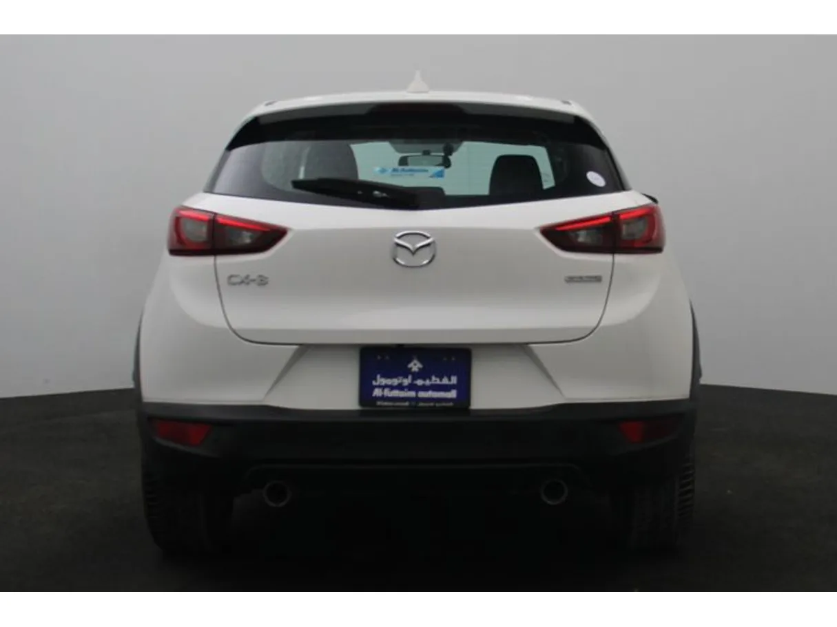 Car image 12