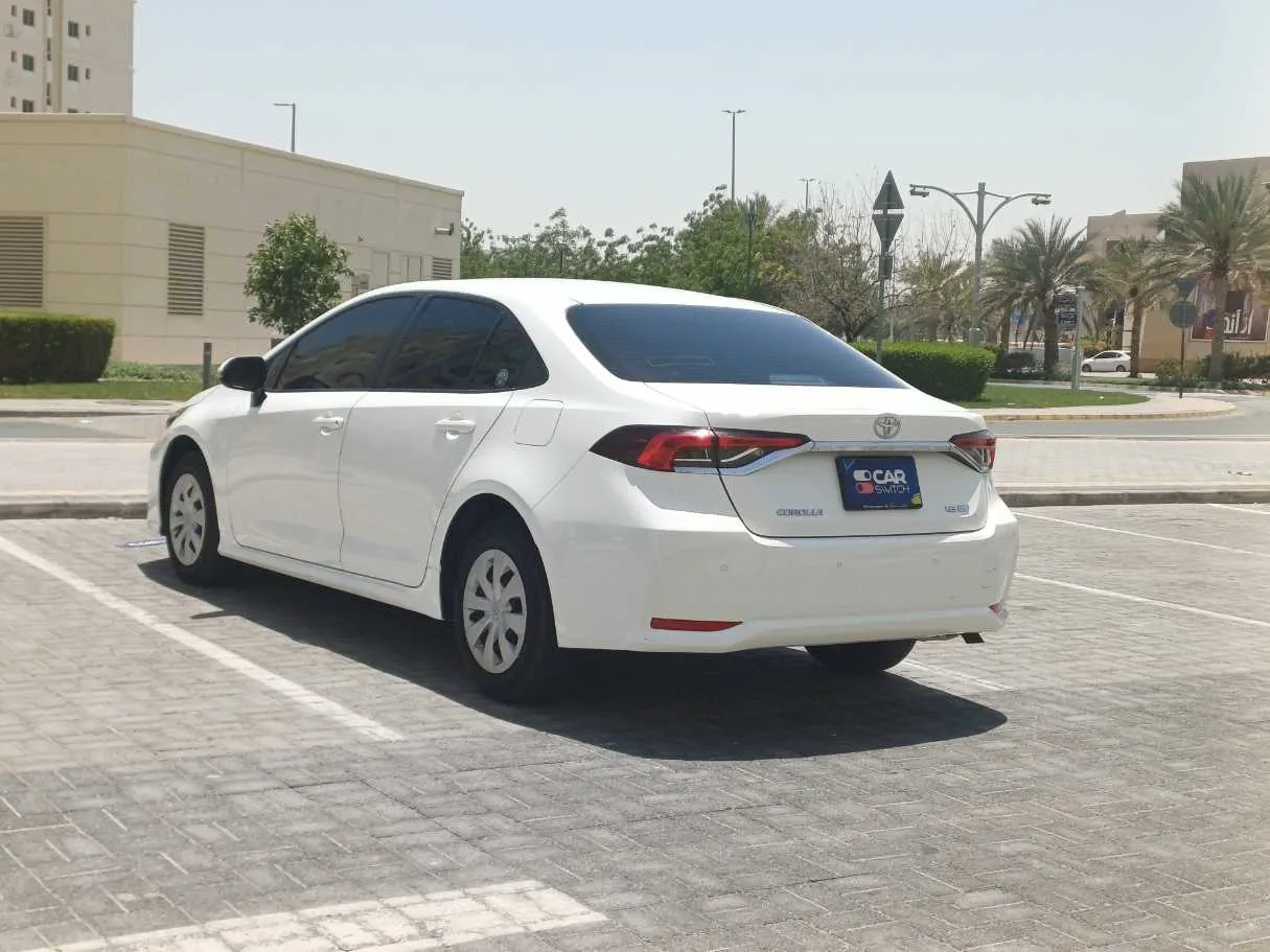 Car image 7