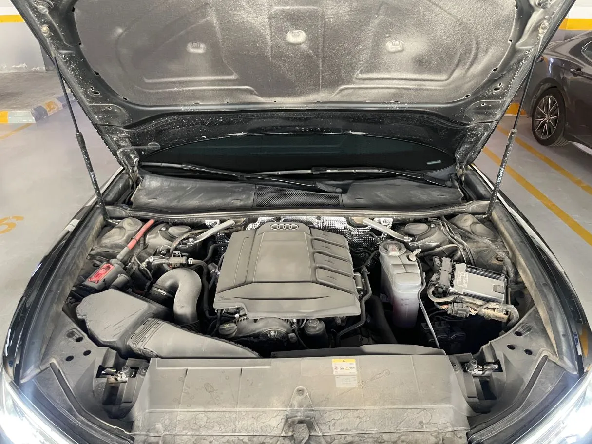 Car image 24
