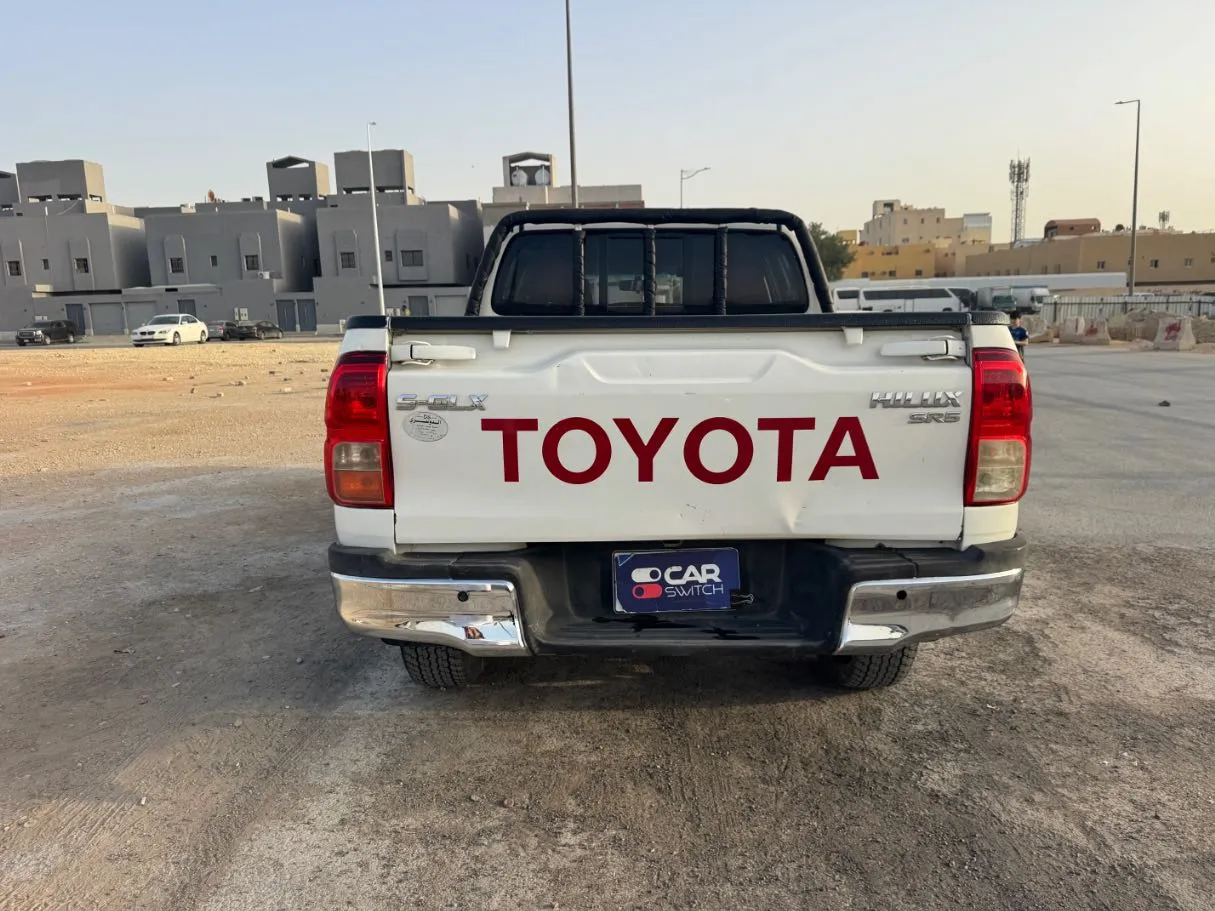Car image 6