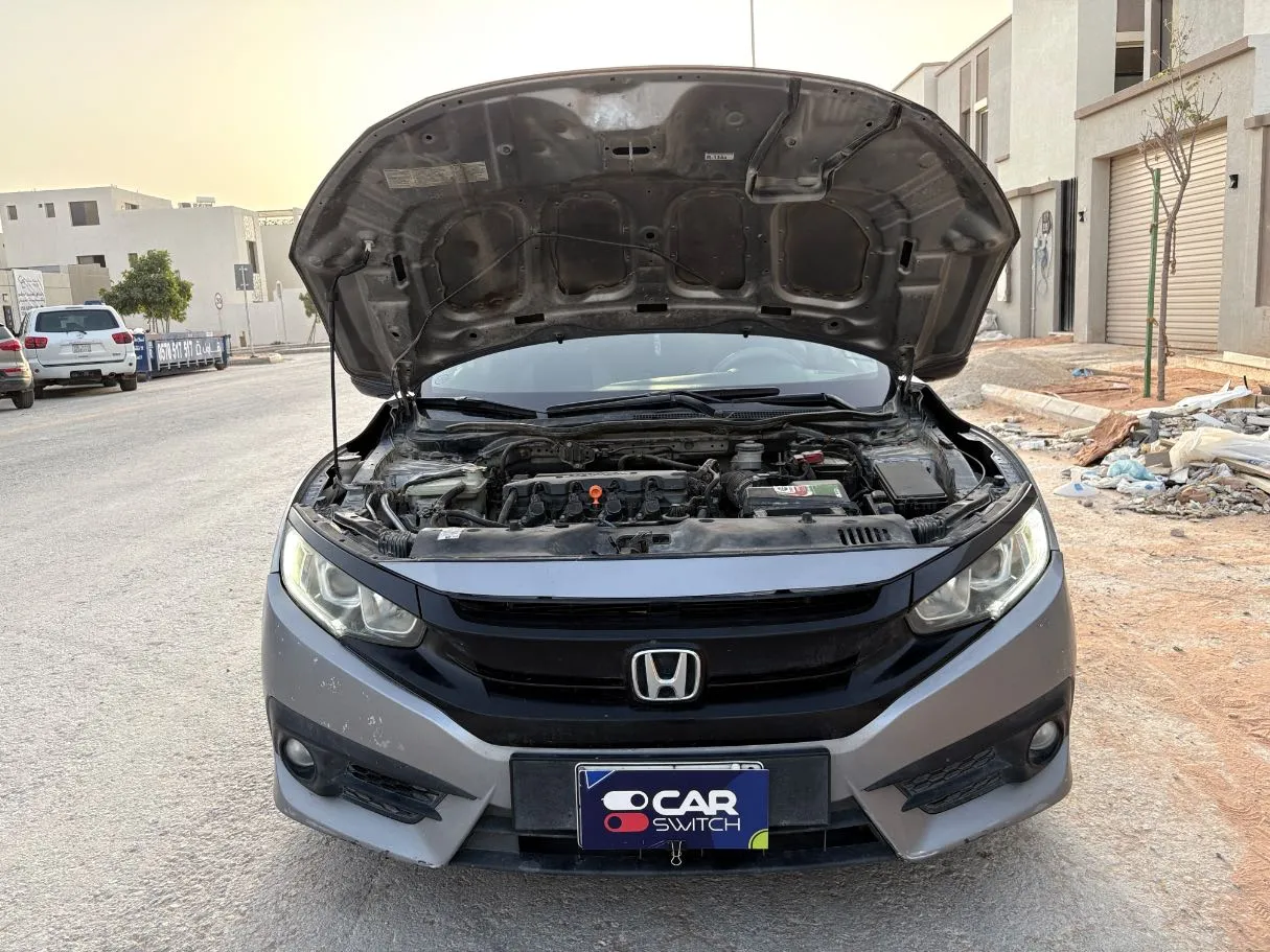 Car image 28