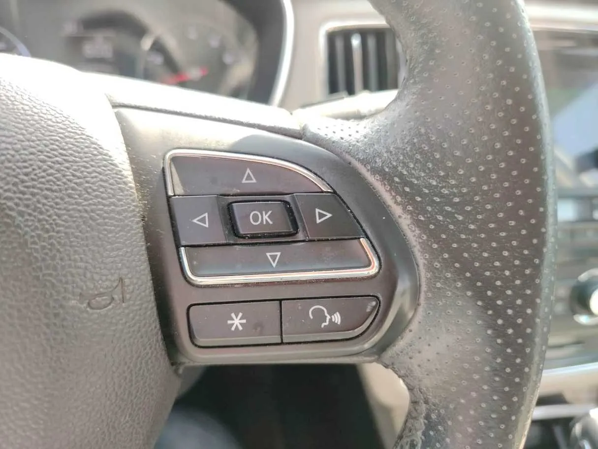 Car image 41