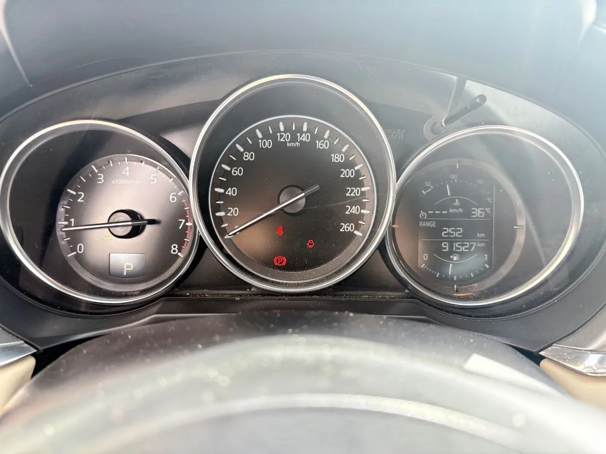 Car image 23