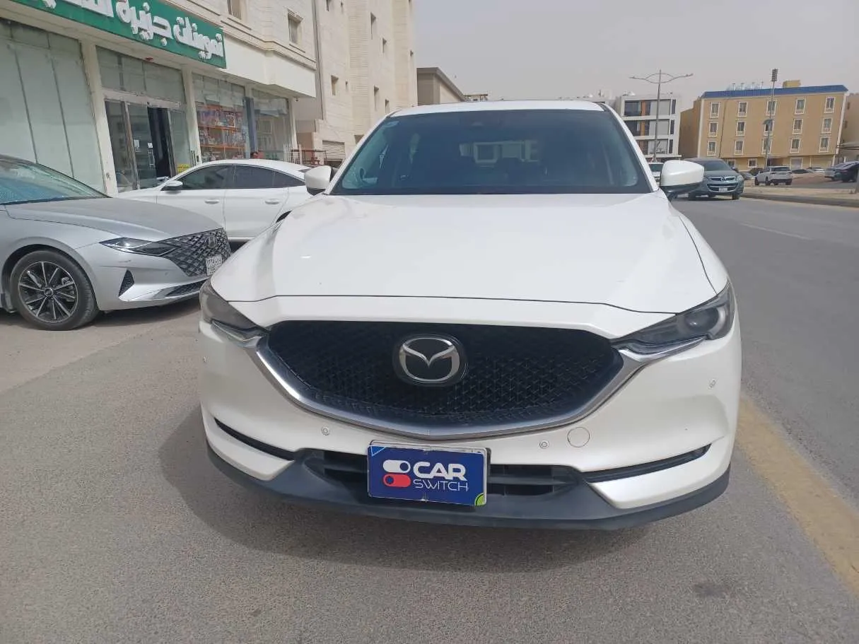 Car image 2