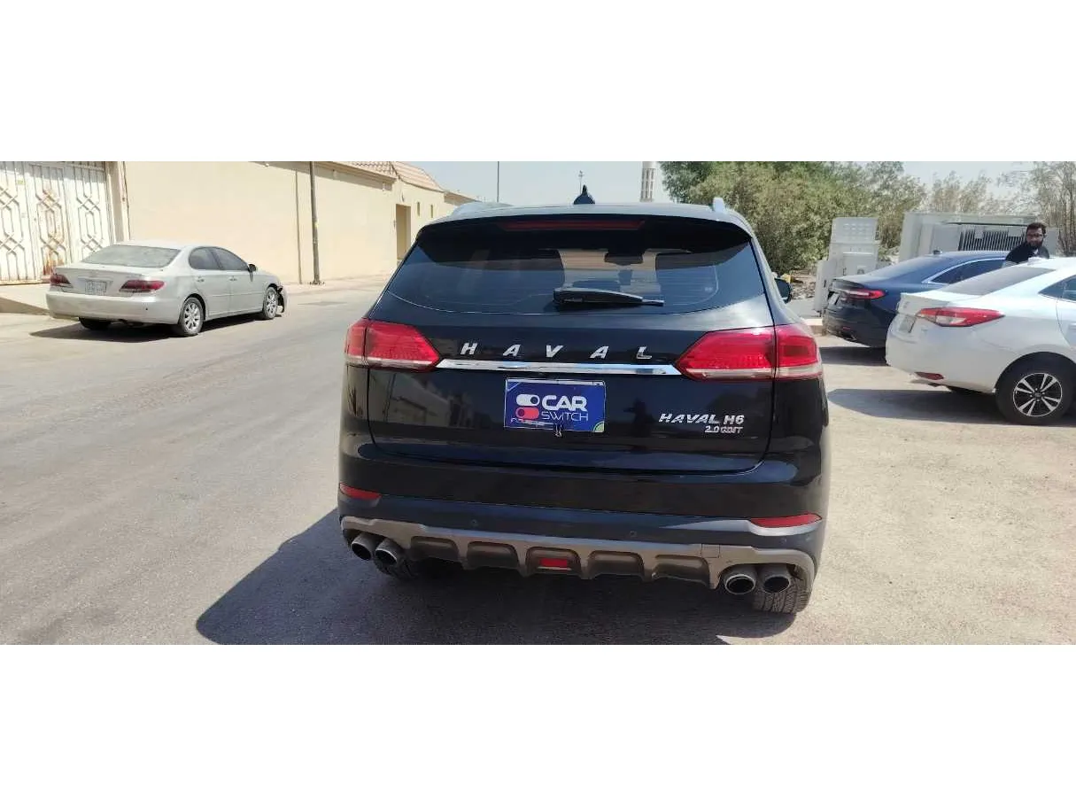 Car image 6