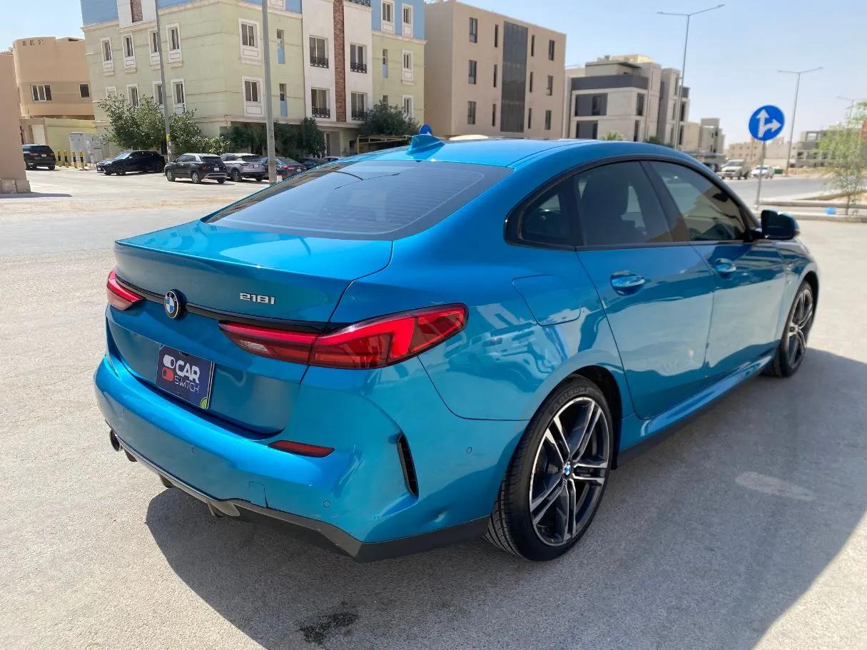Car image 5