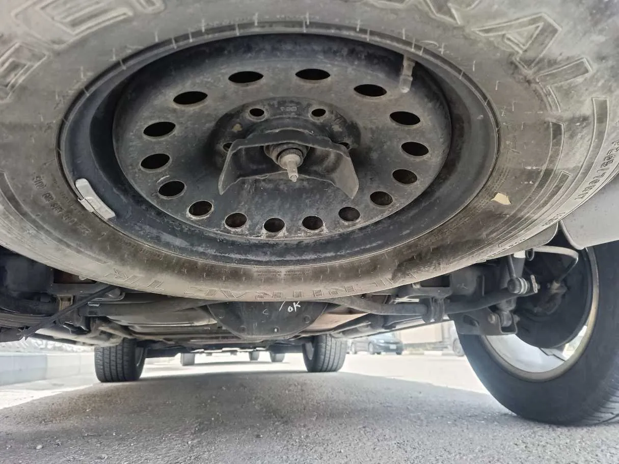 Car image 32