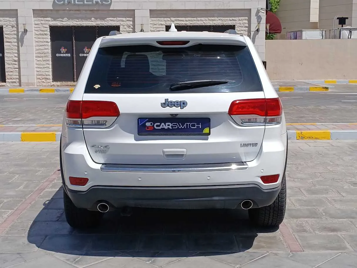 Car image 6