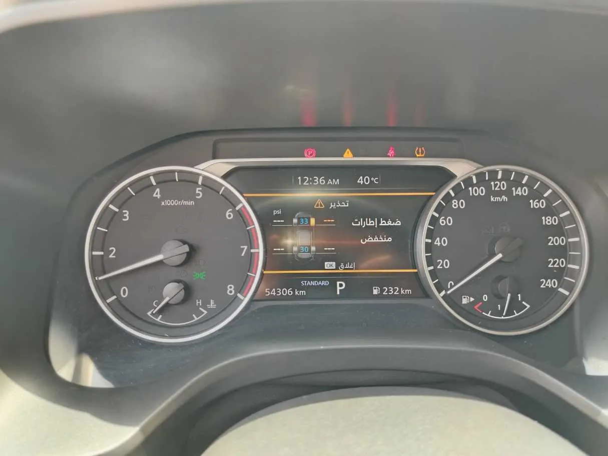 Car image 26