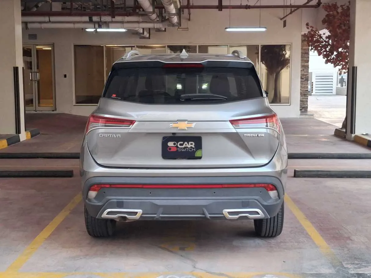 Car image 6