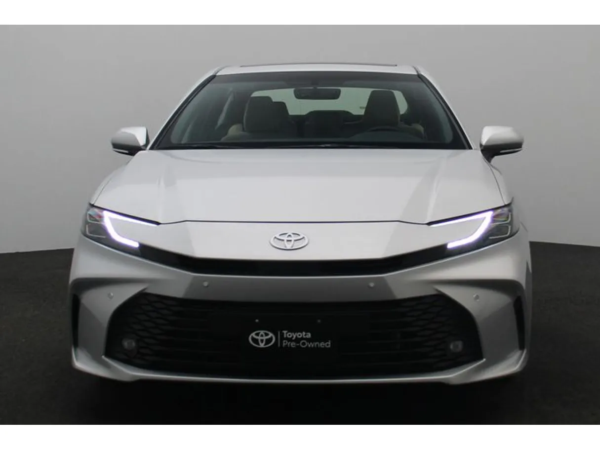 Car image 11