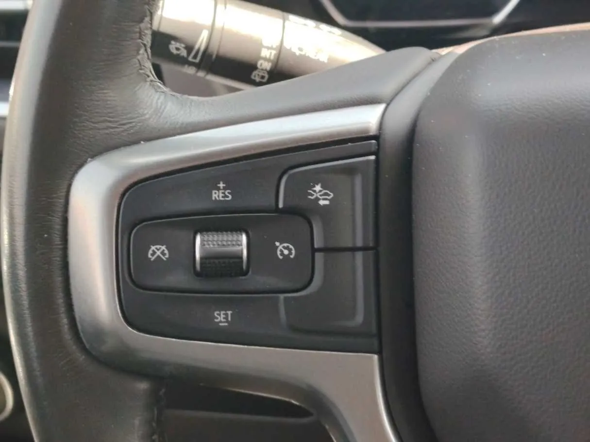 Car image 29