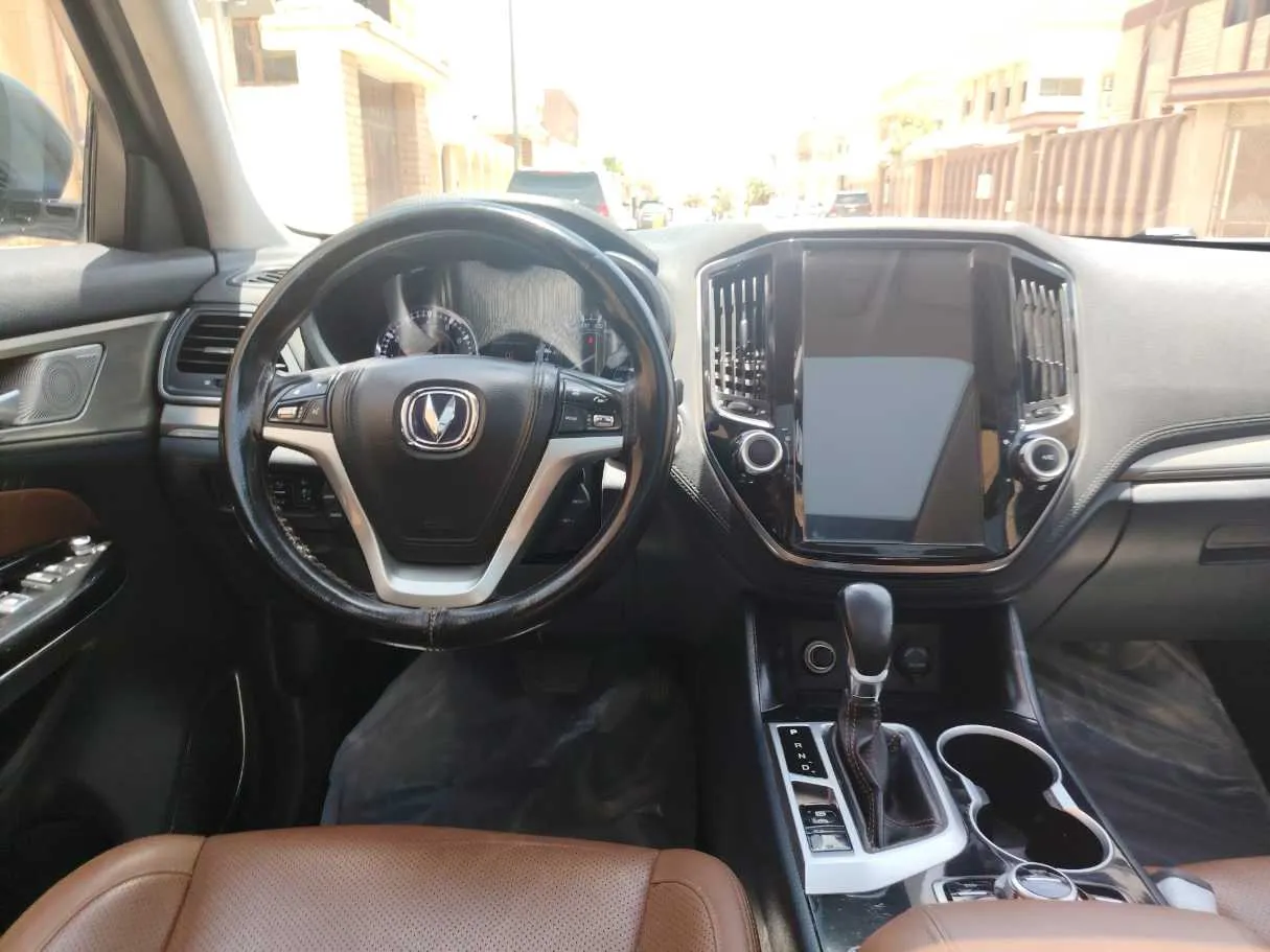 Car image 20