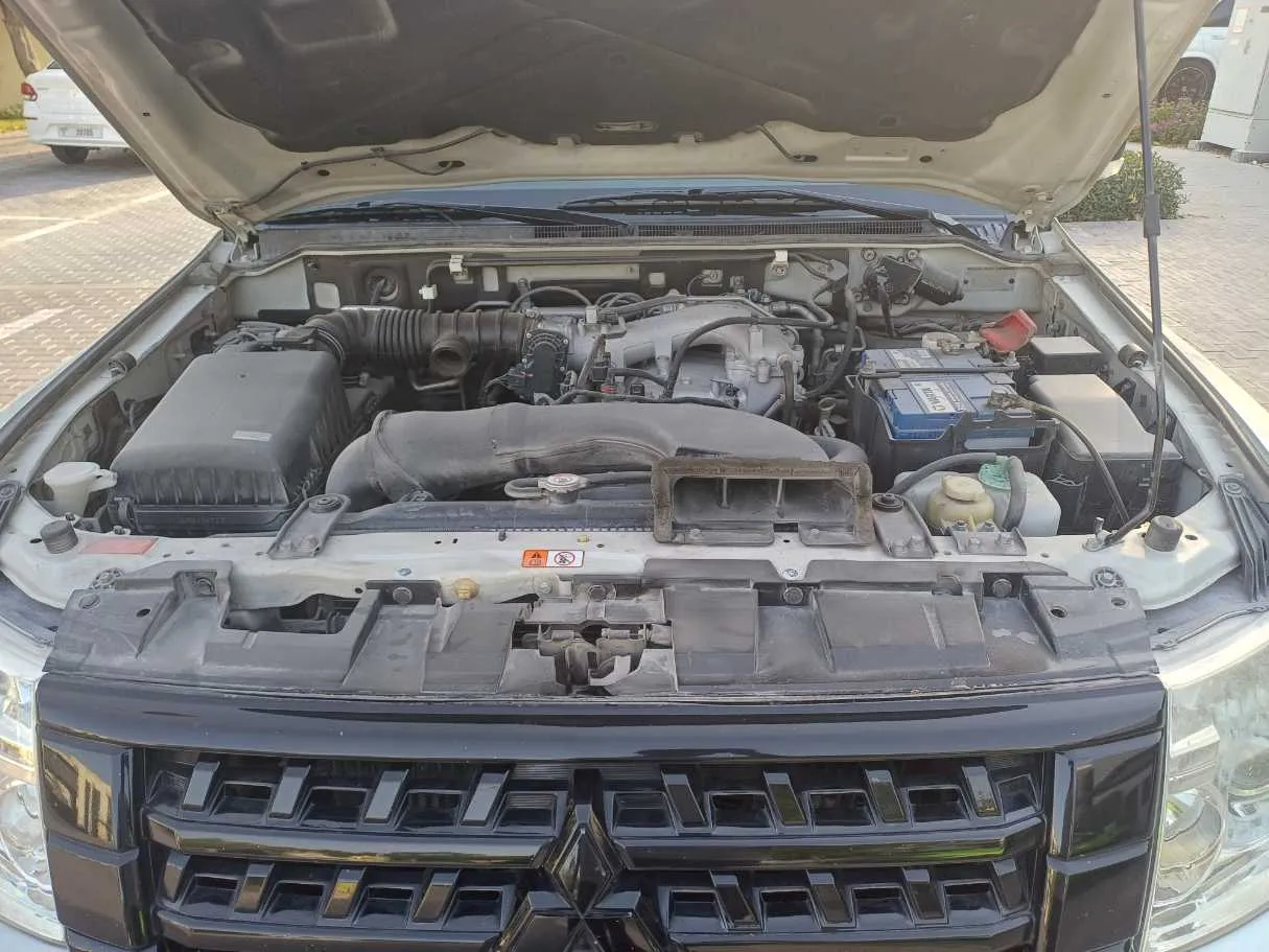 Car image 24
