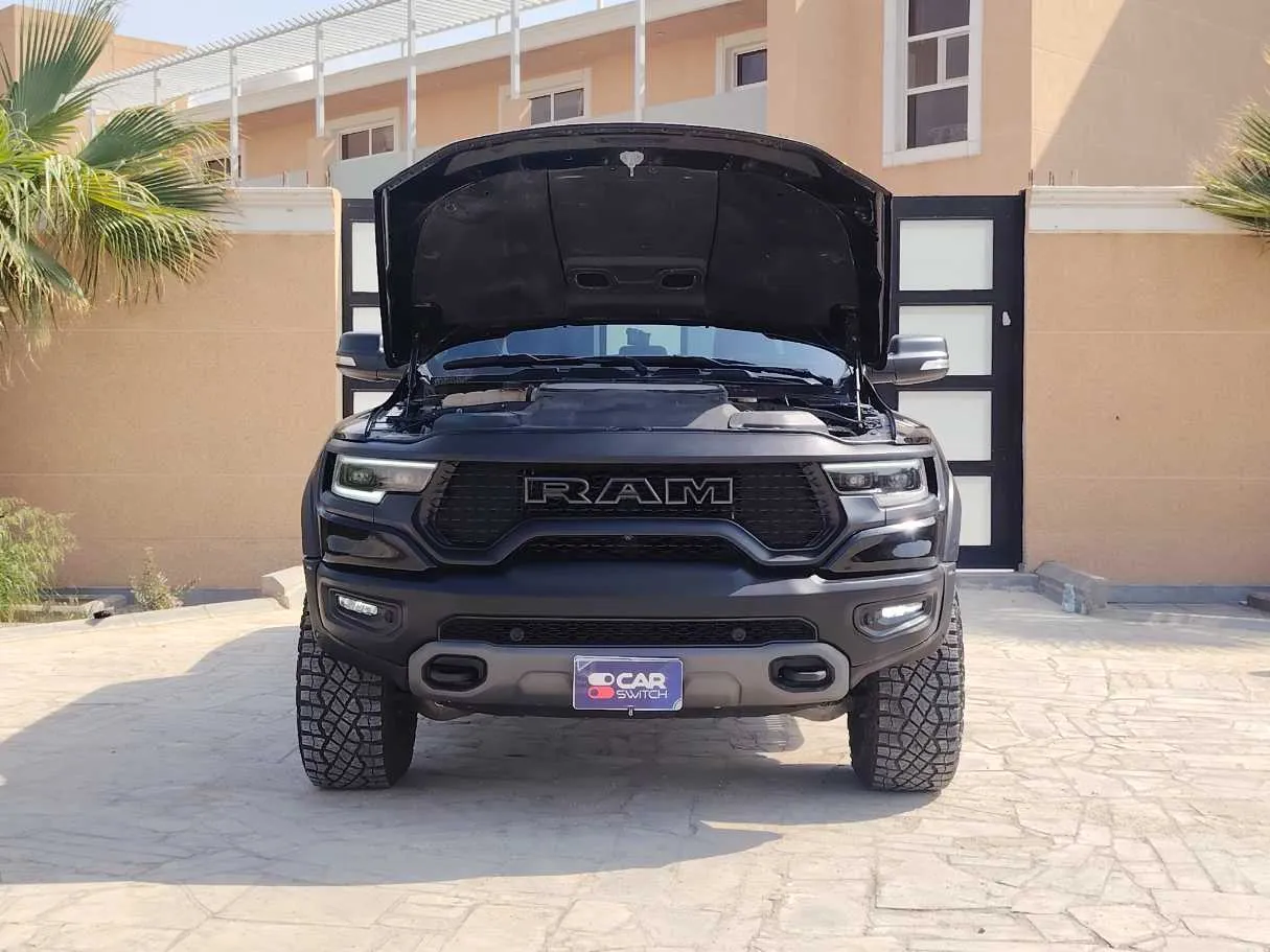Car image 36