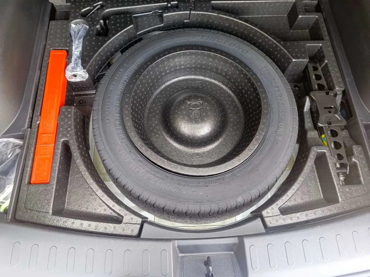 Car image 31