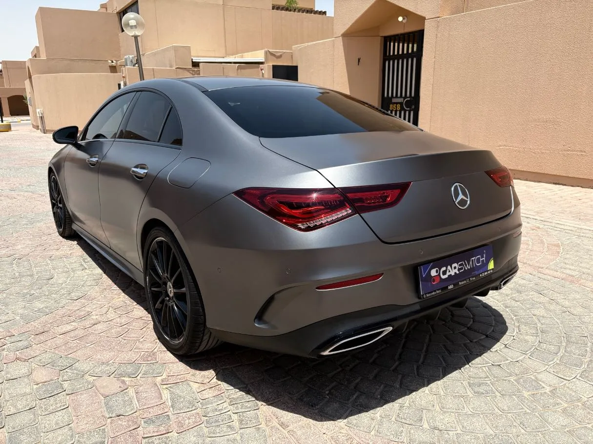 Car image 7