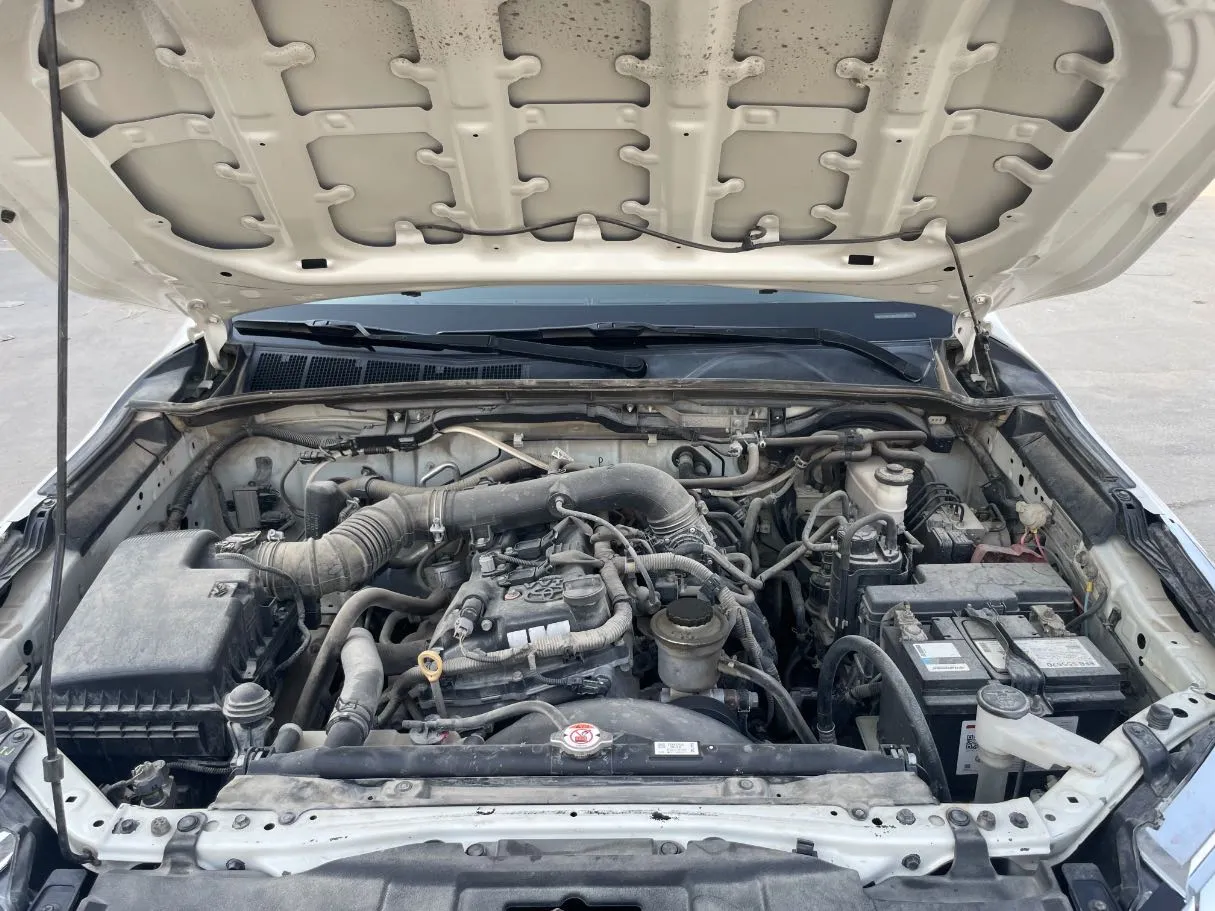 Car image 24