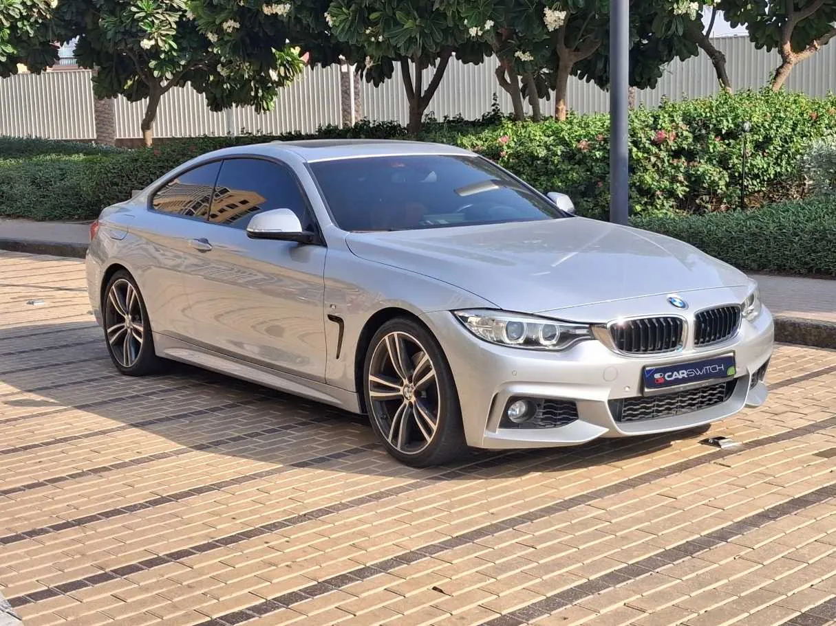 Car image 3