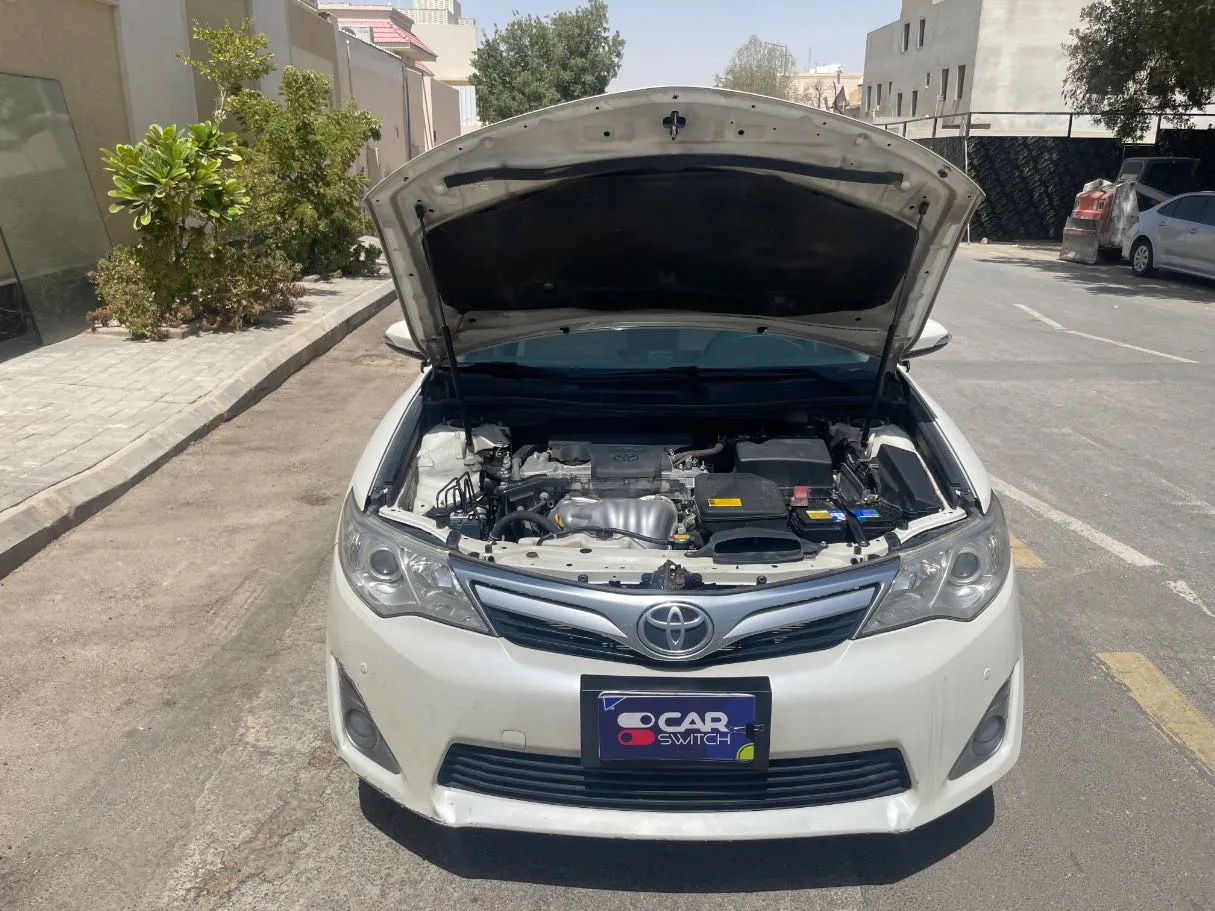 Car image 24