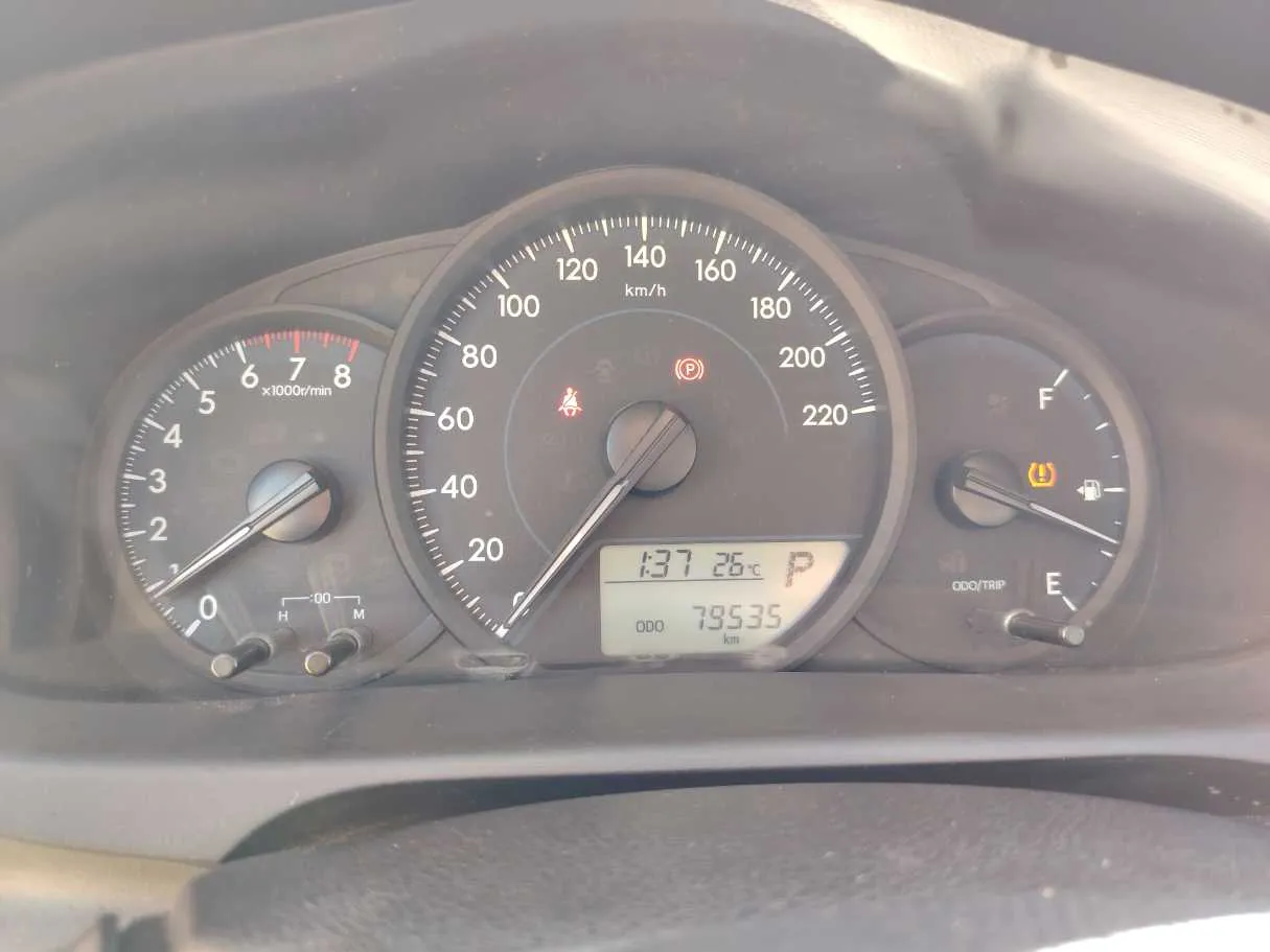 Car image 18