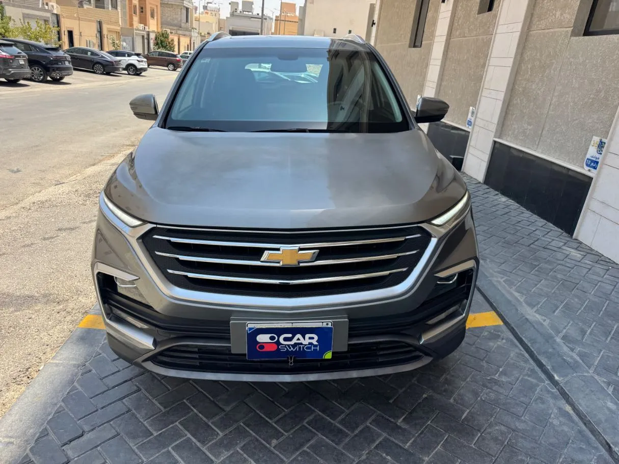 Car image 2