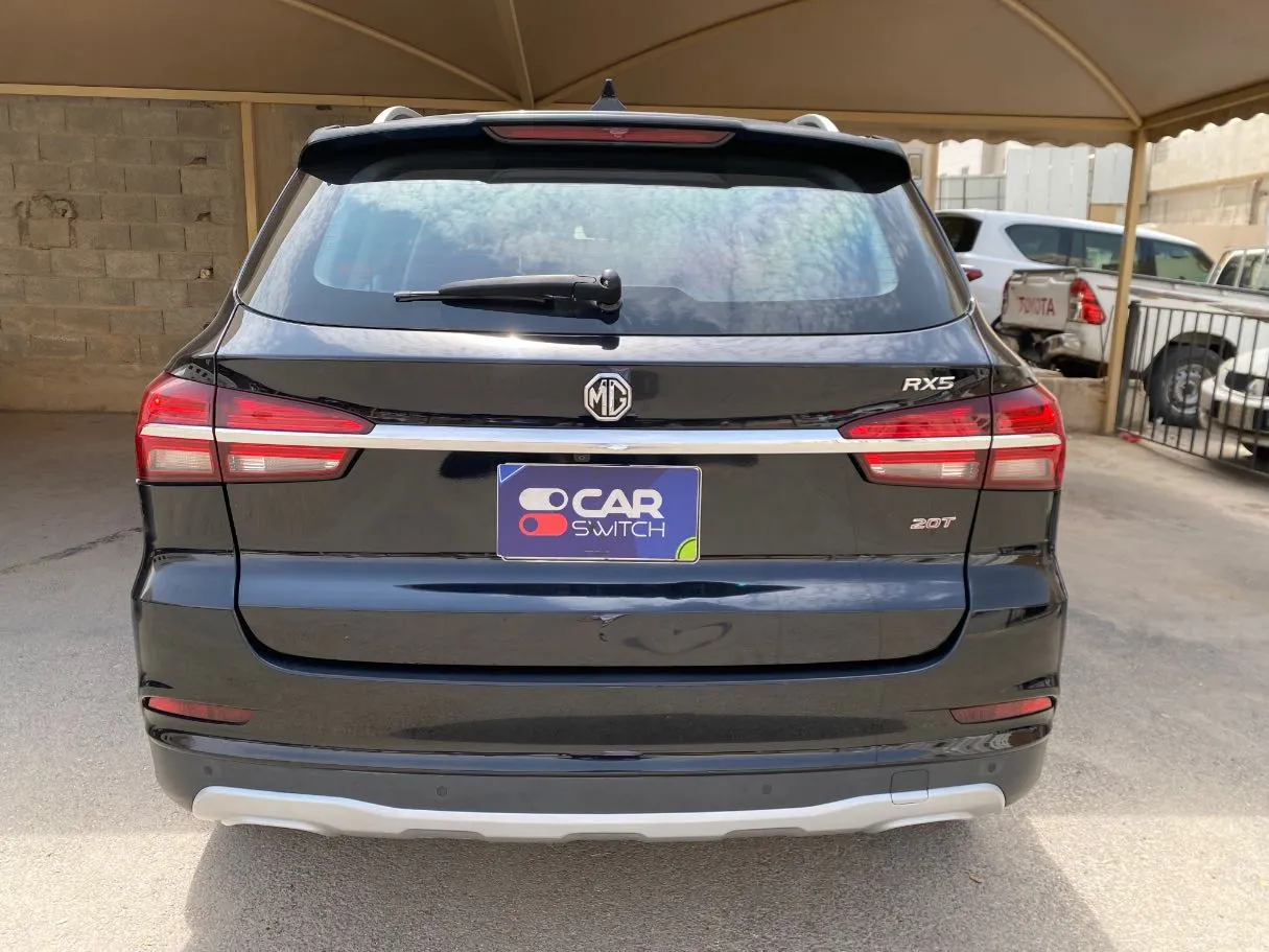 Car image 6