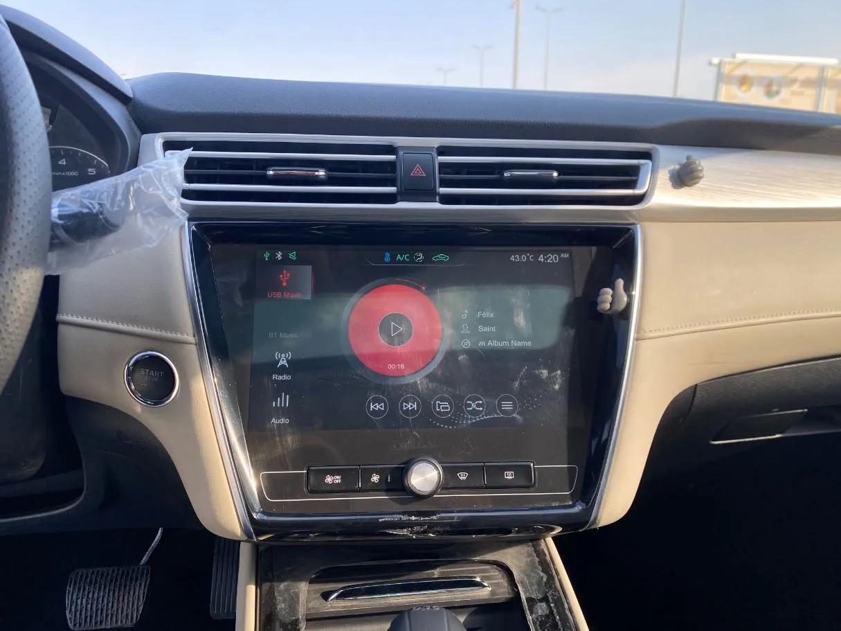 Car image 17