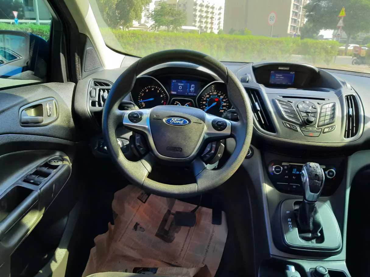 Car image 14