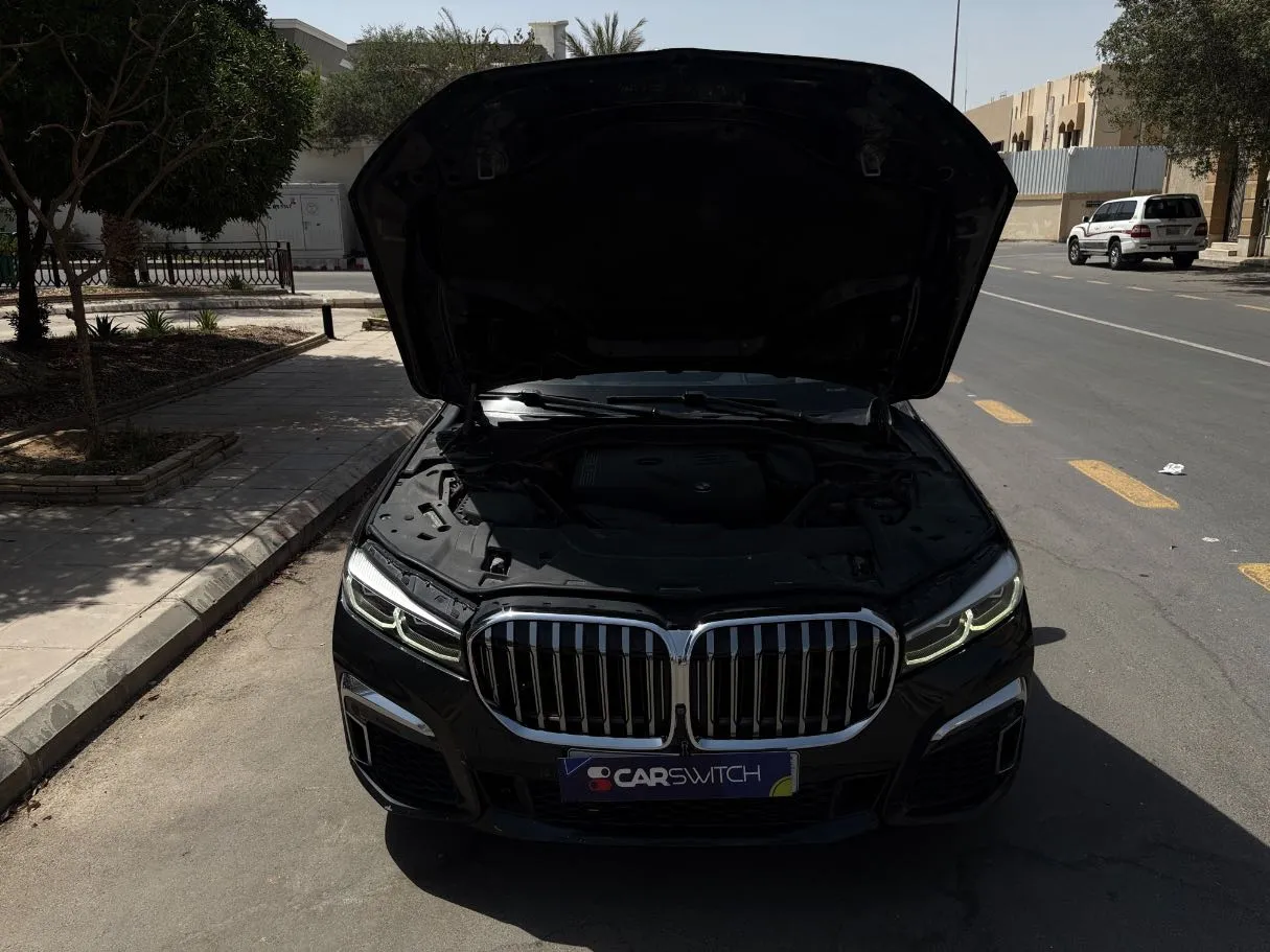 Car image 26
