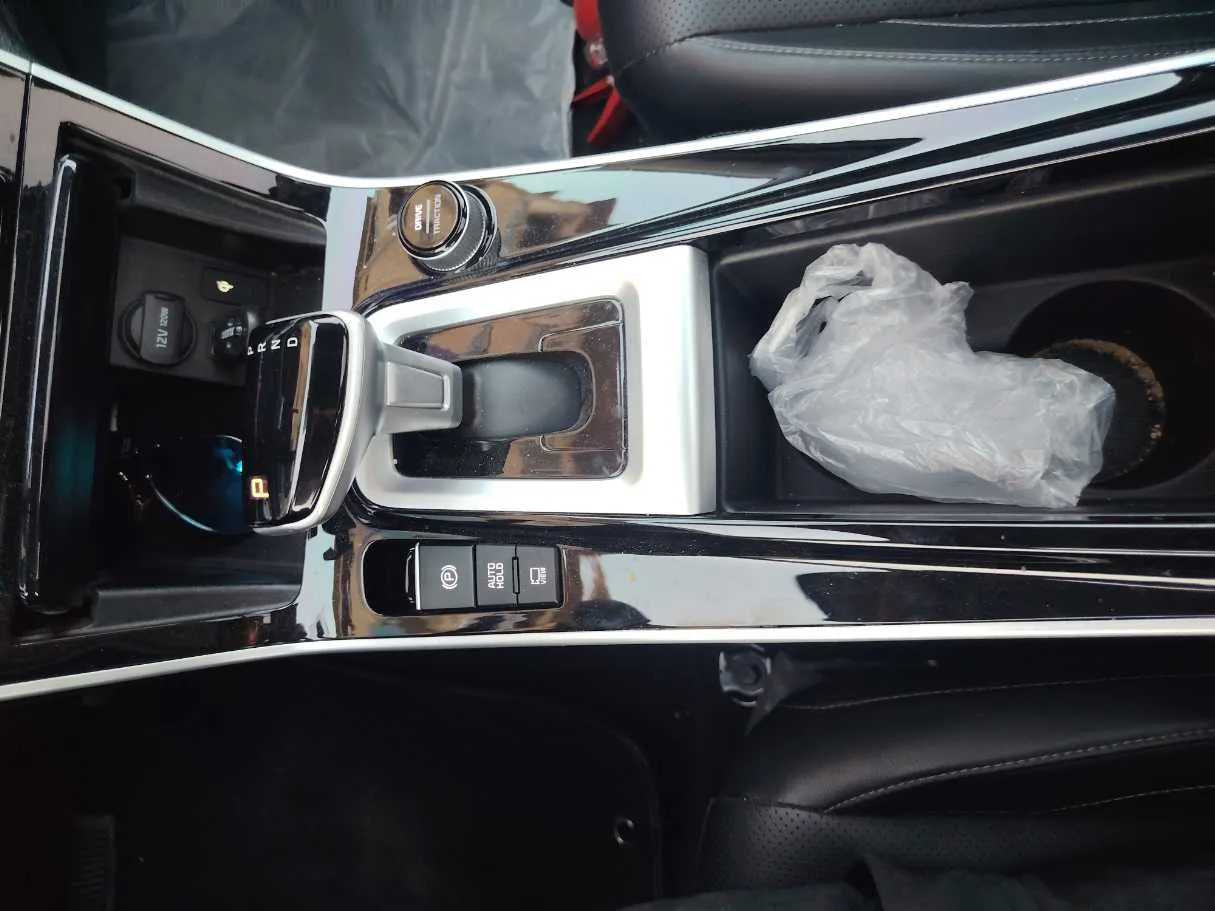 Car image 21