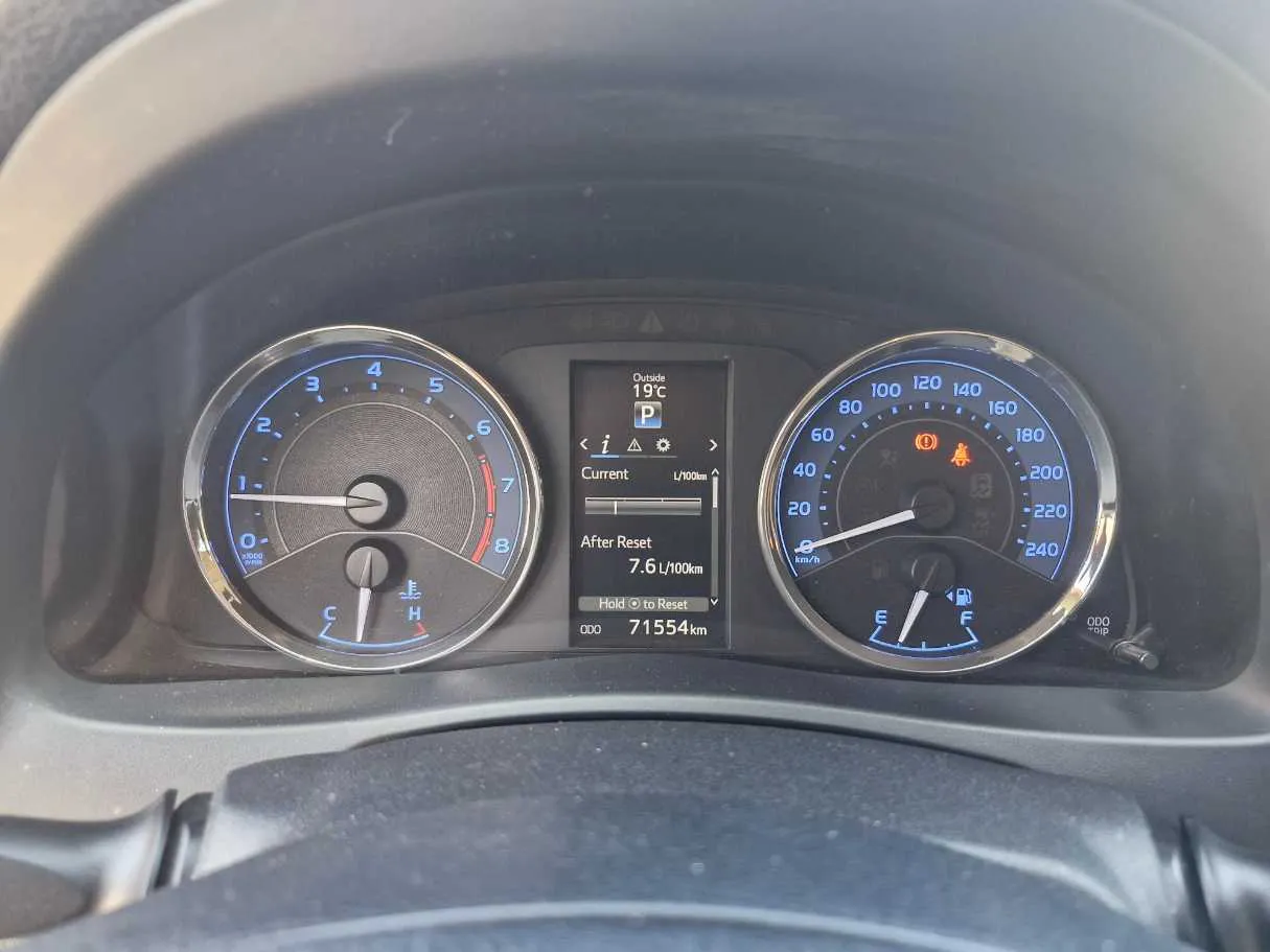 Car image 20