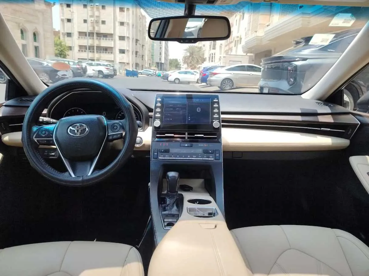 Car image 21