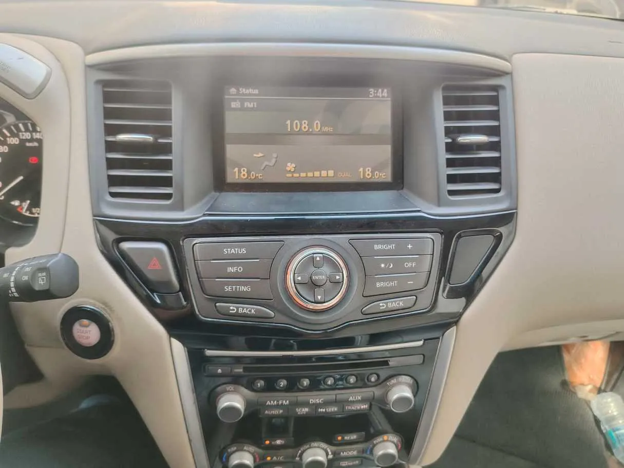 Car image 27