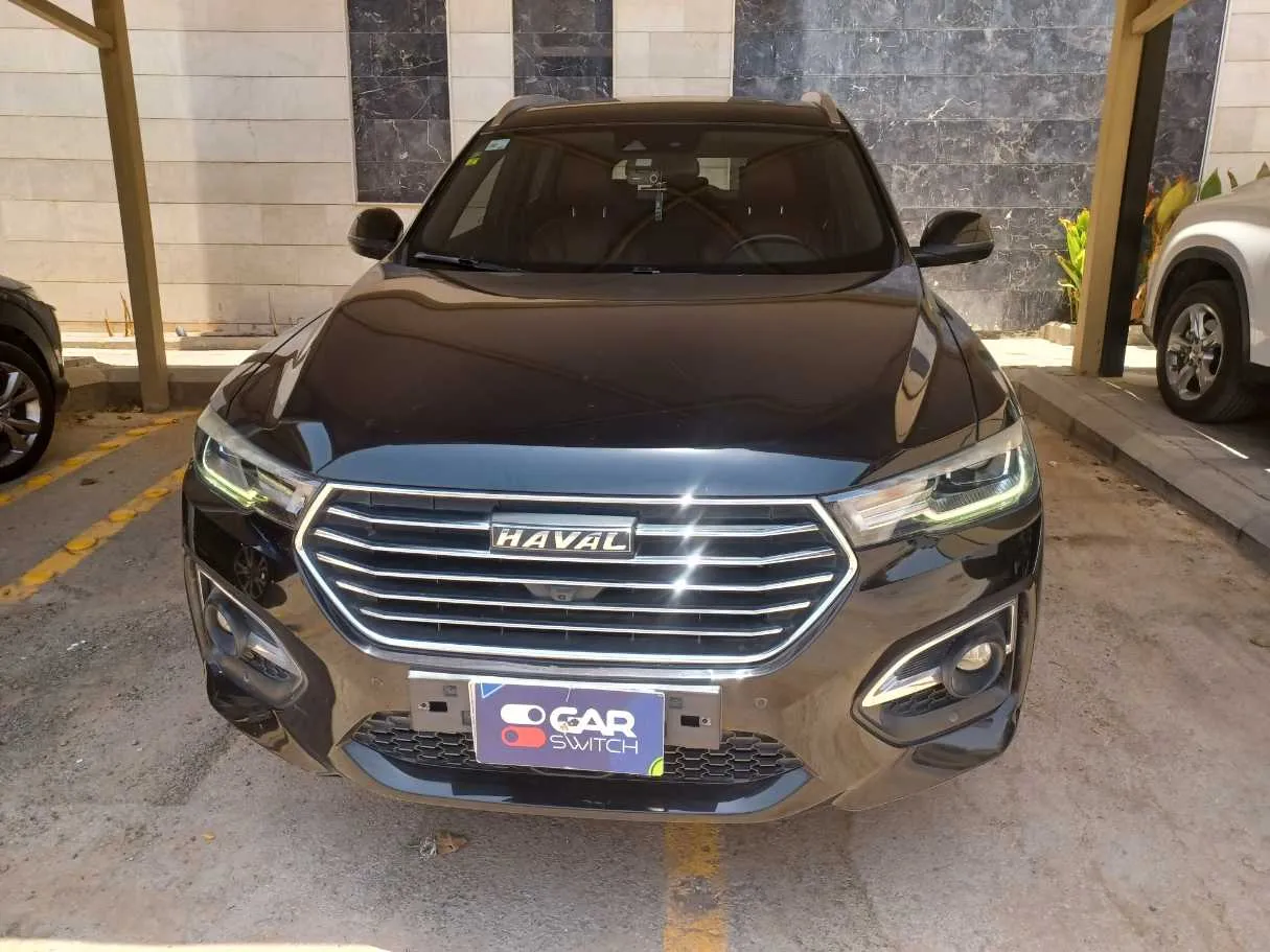 Car image 2