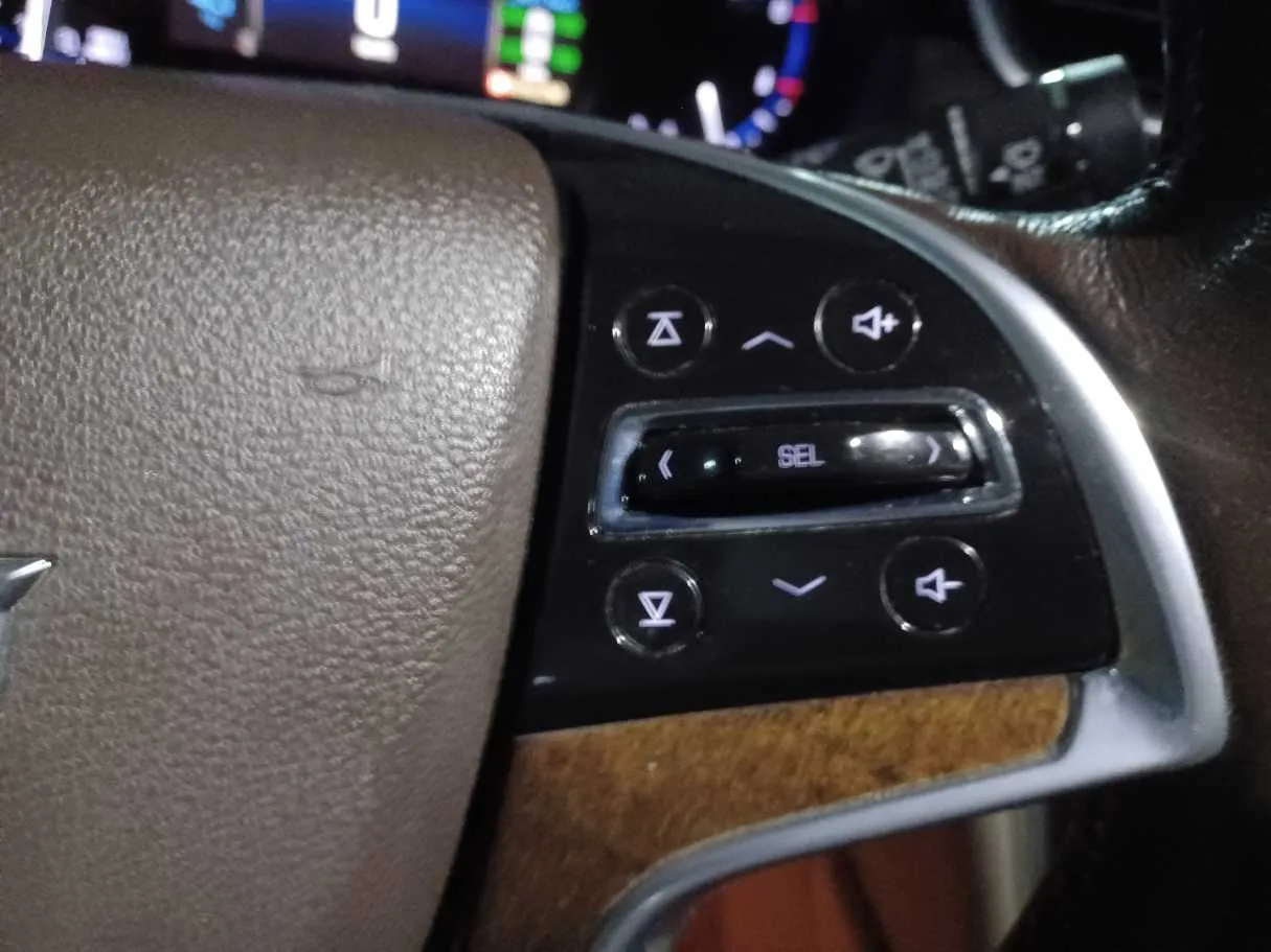 Car image 22