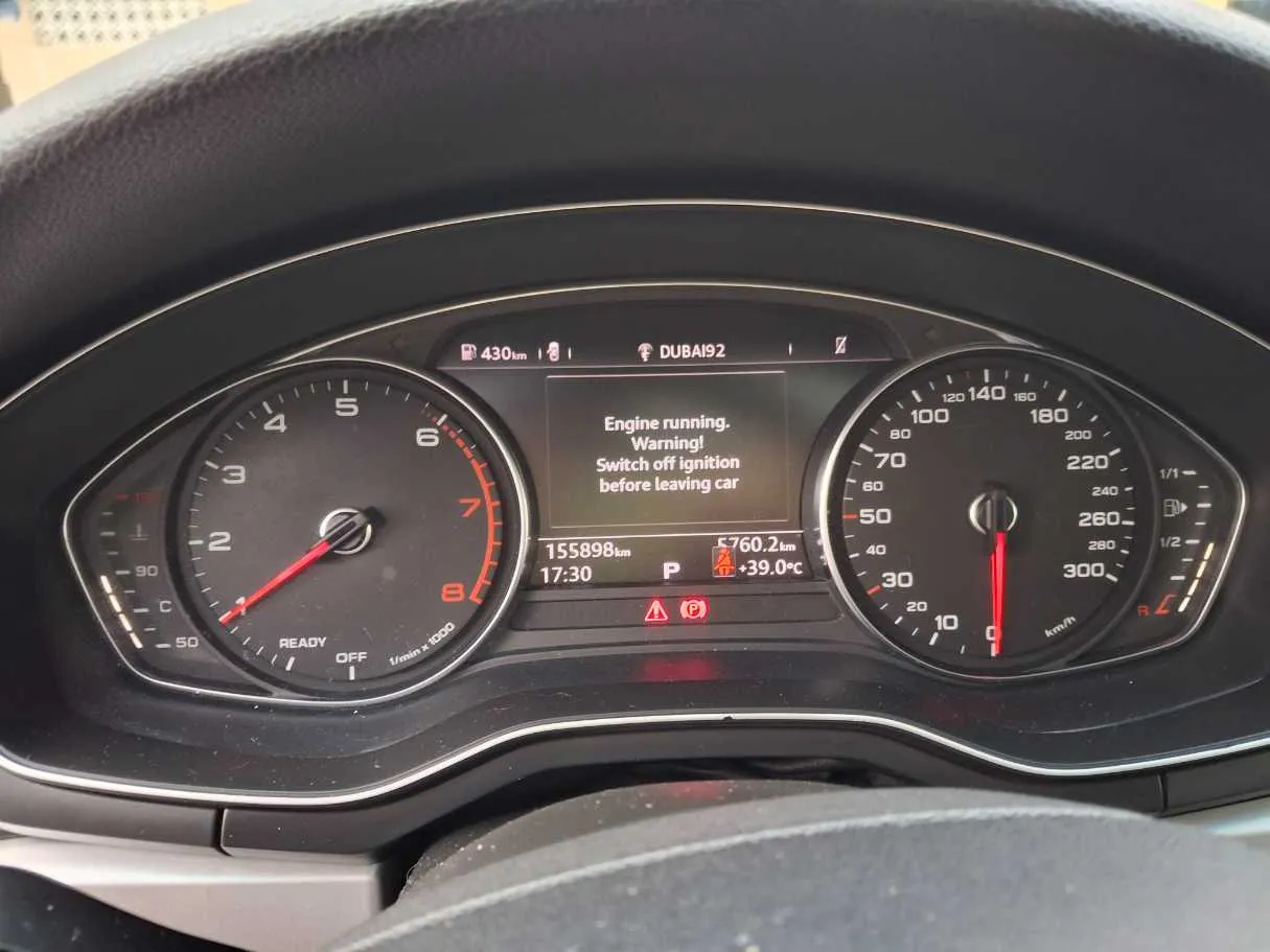 Car image 17