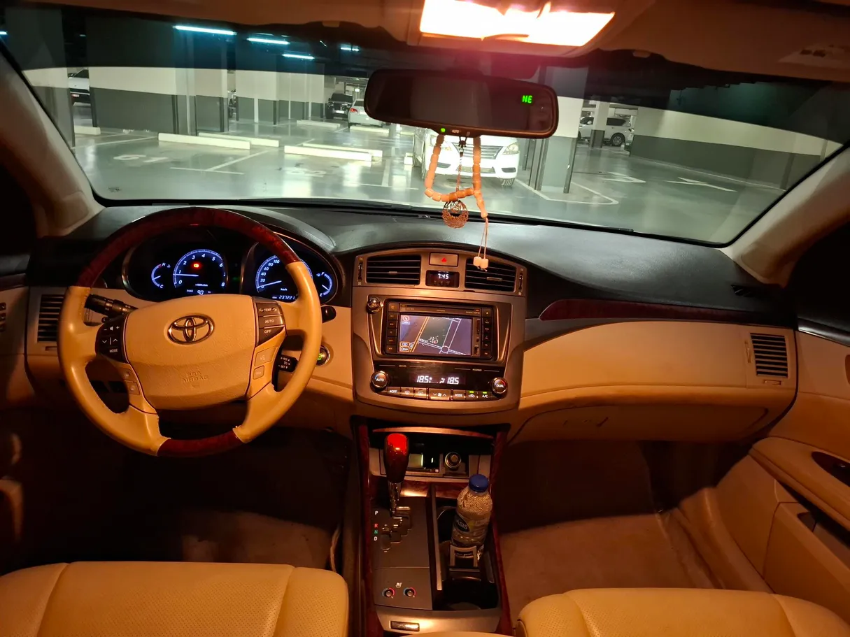 Car image 7