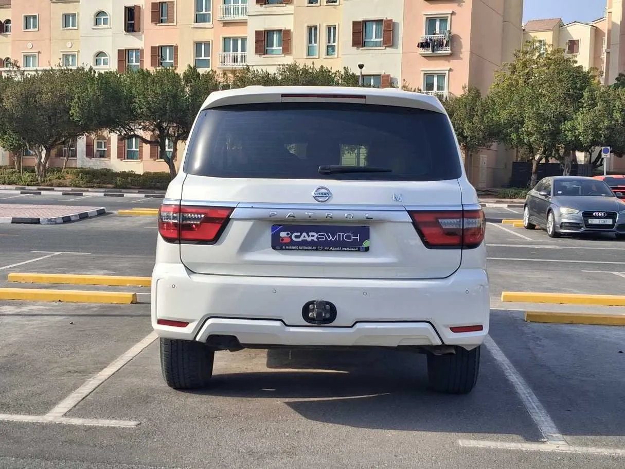 Car image 6