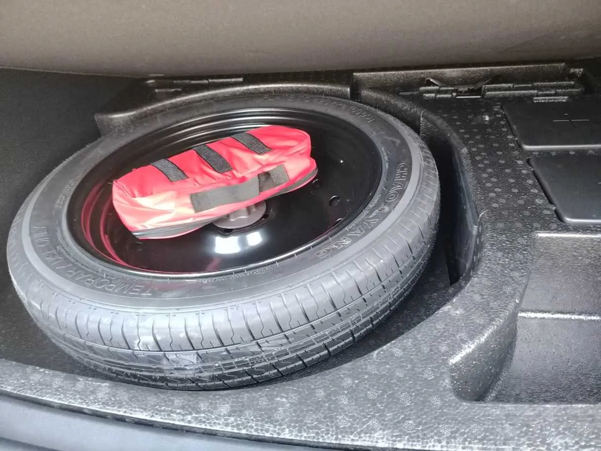 Car image 41