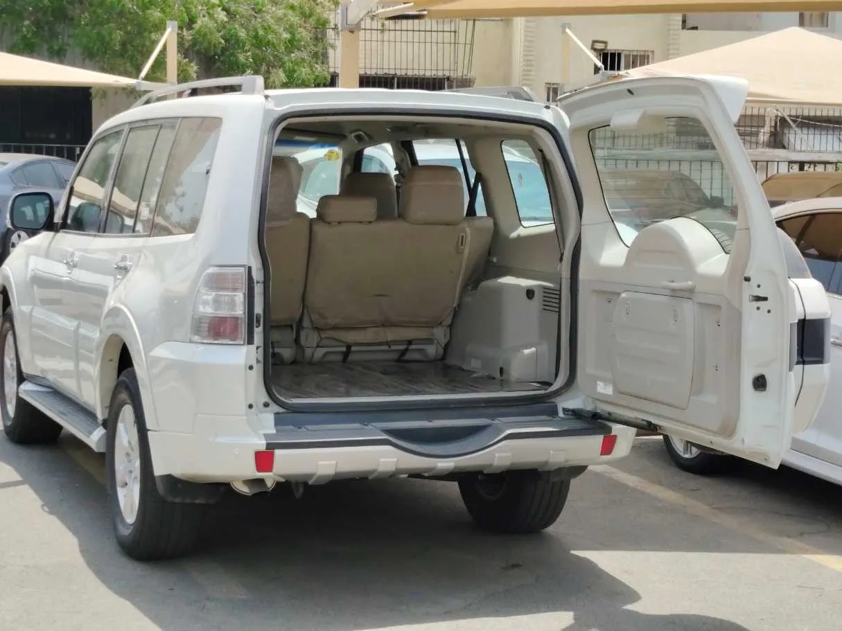 Car image 22