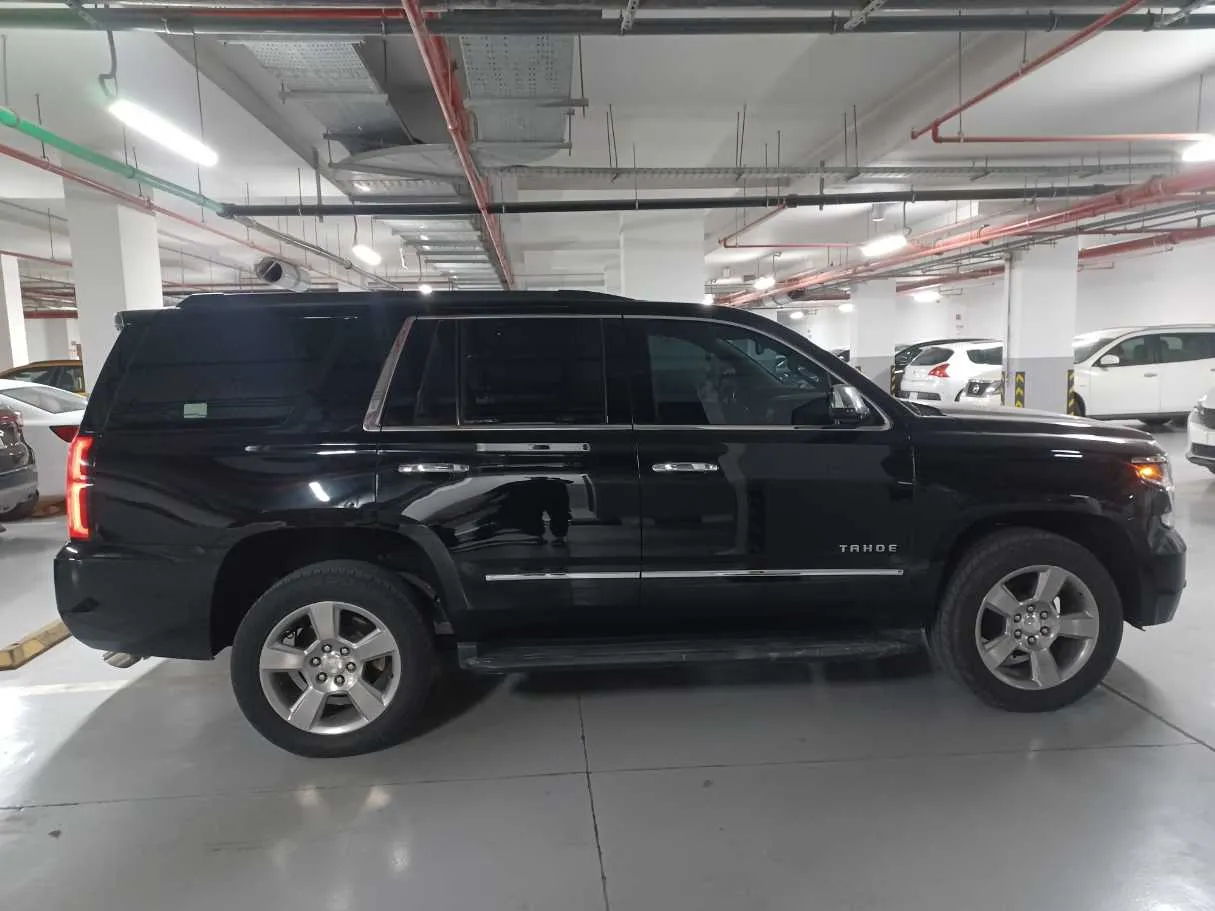 Car image 4