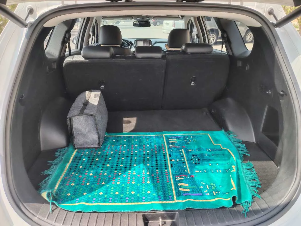 Car image 25