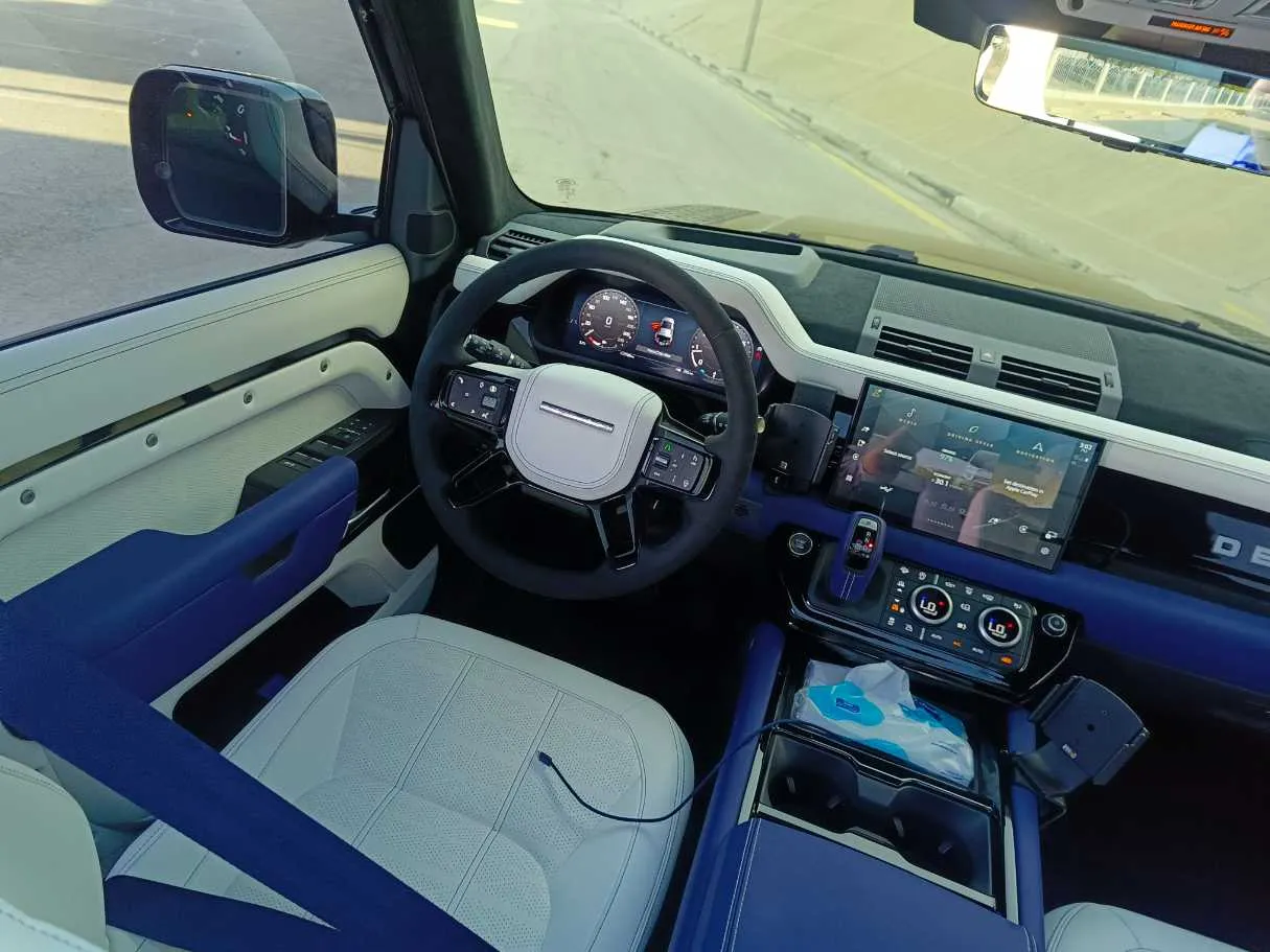 Car image 32